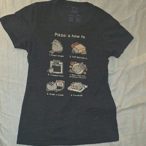 Pusheen Tops - Pusheen Dark Gray Short Sleeve Tee